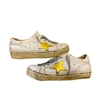 Golden Goose | white with gold star